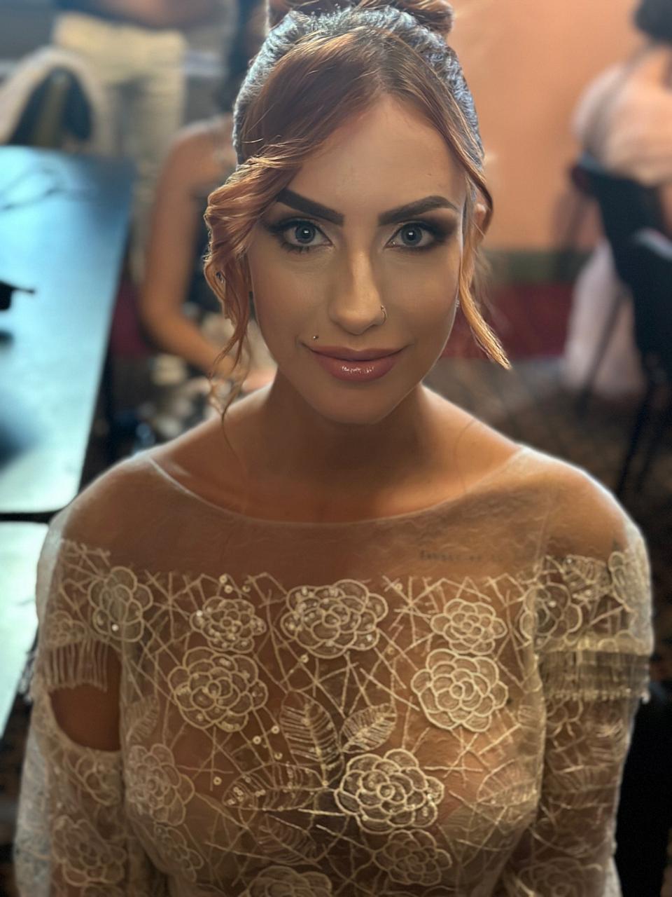 Erieta Meta Make up Artist BCM