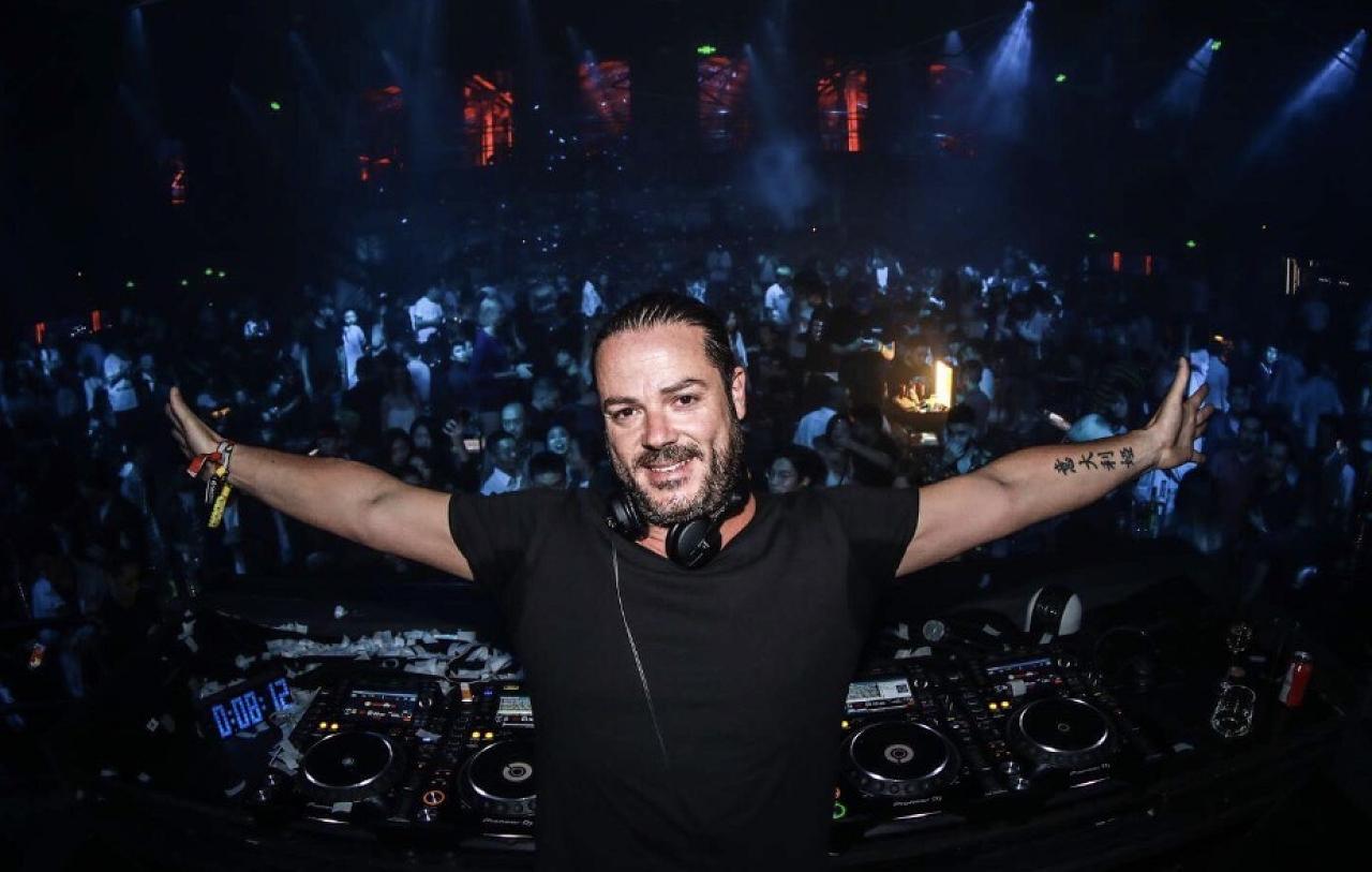 ROBERT BLUES DJ SHOW 