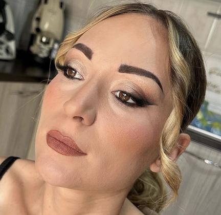 Antonella make up artist