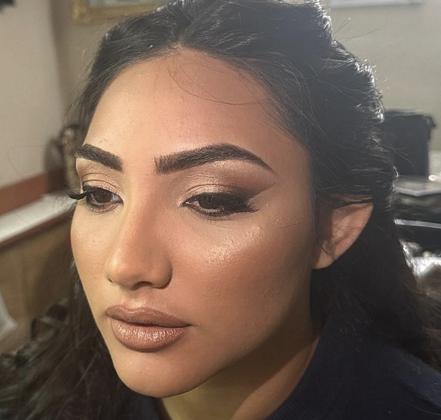 Antonella make up artist