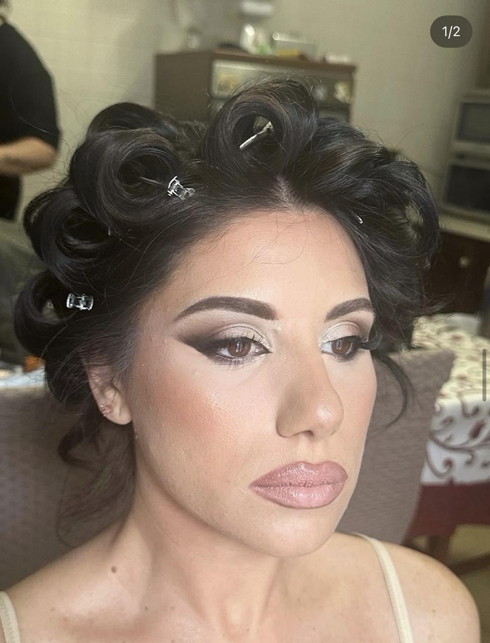 Antonella make up artist