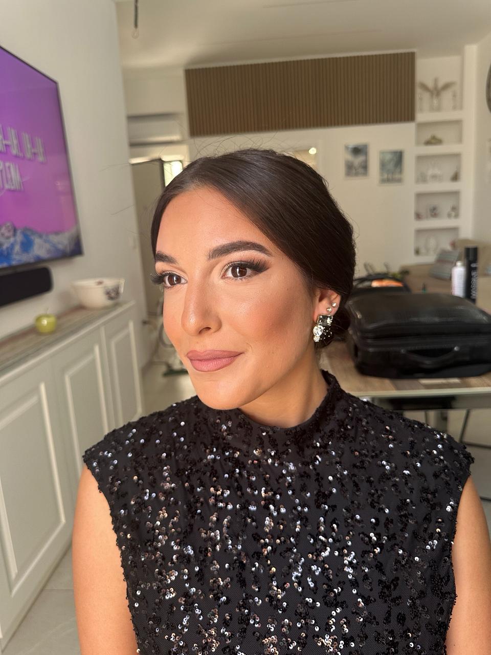 Antonella make up artist