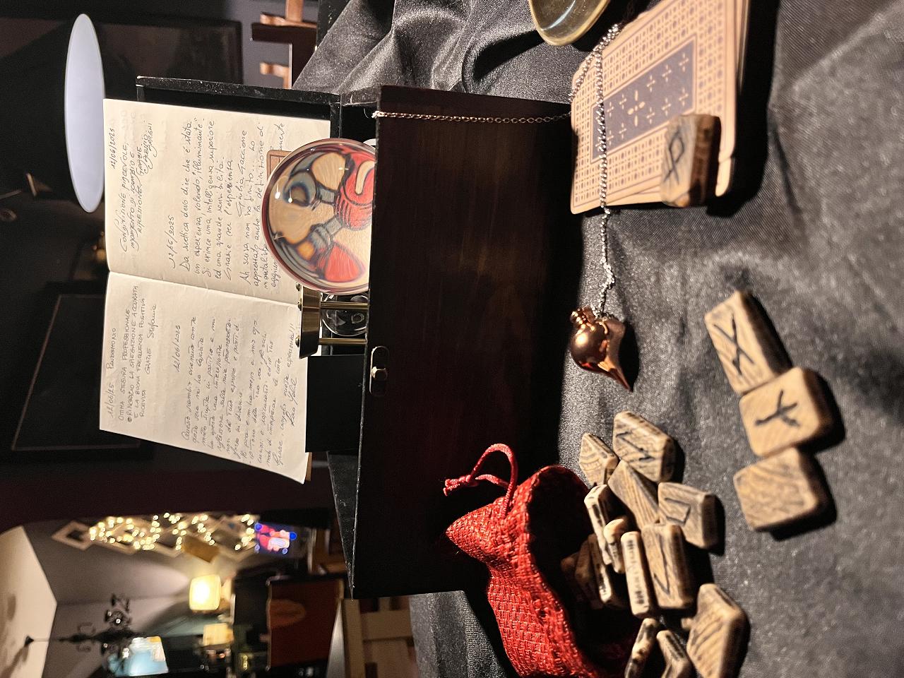 Emanuele Innocenti - mentalista e tessitore di realtà alternative