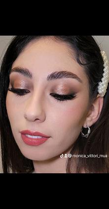 MONICA VITTORI  MUA & HAIR
