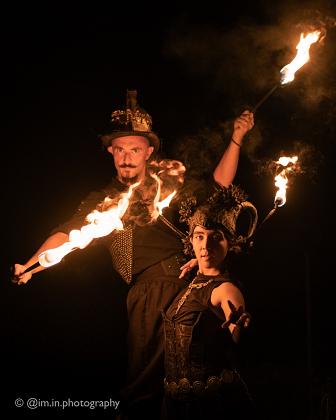 Duo: Niños Salvajes 