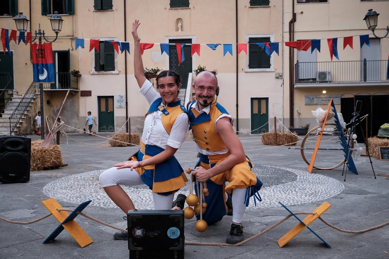 Duo: Niños Salvajes 