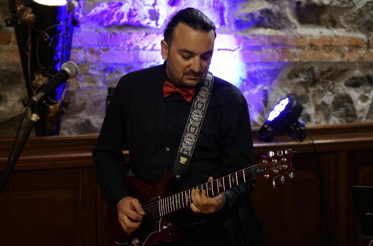 Three Strings Harmony