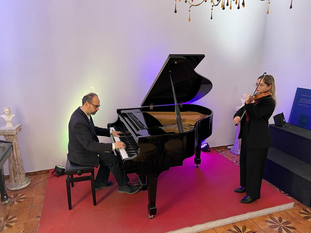 Roberto Fasciano – Pianista & Compositore
