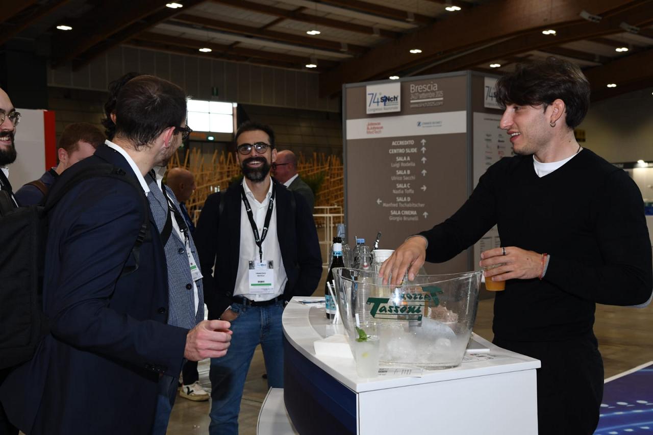 Mark Lovable Professional Bartender