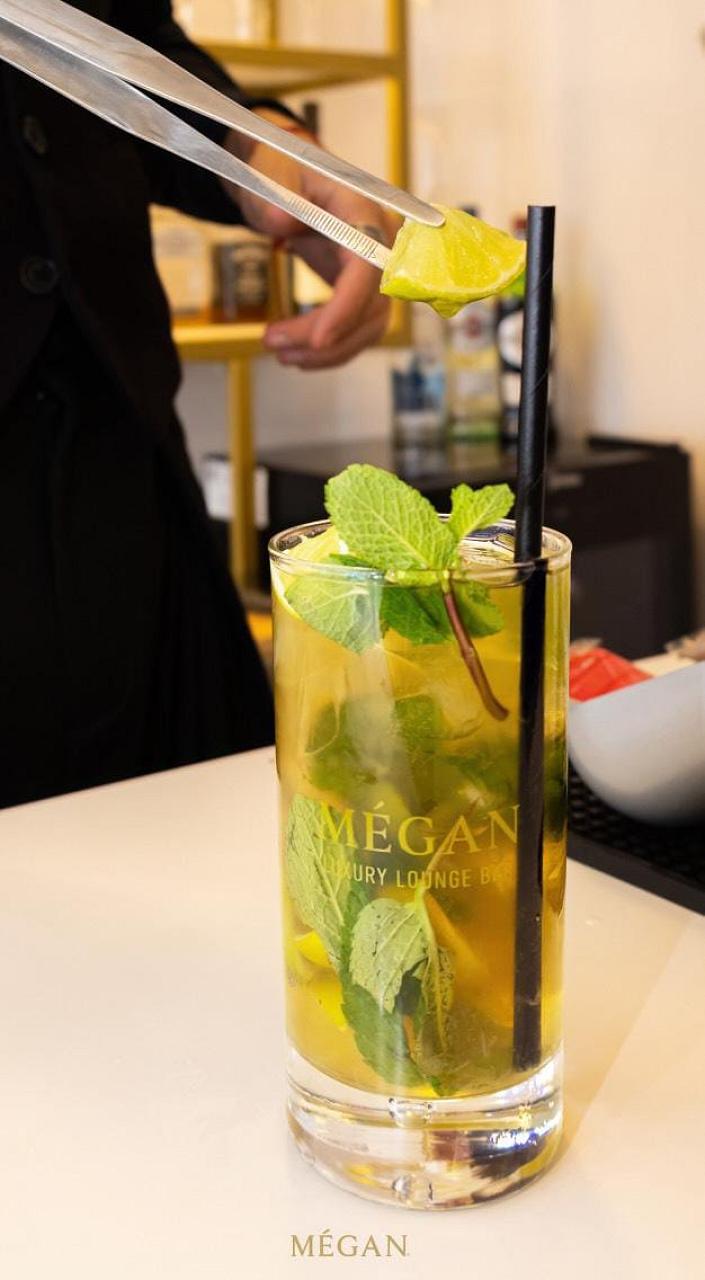 Mark Lovable Professional Bartender