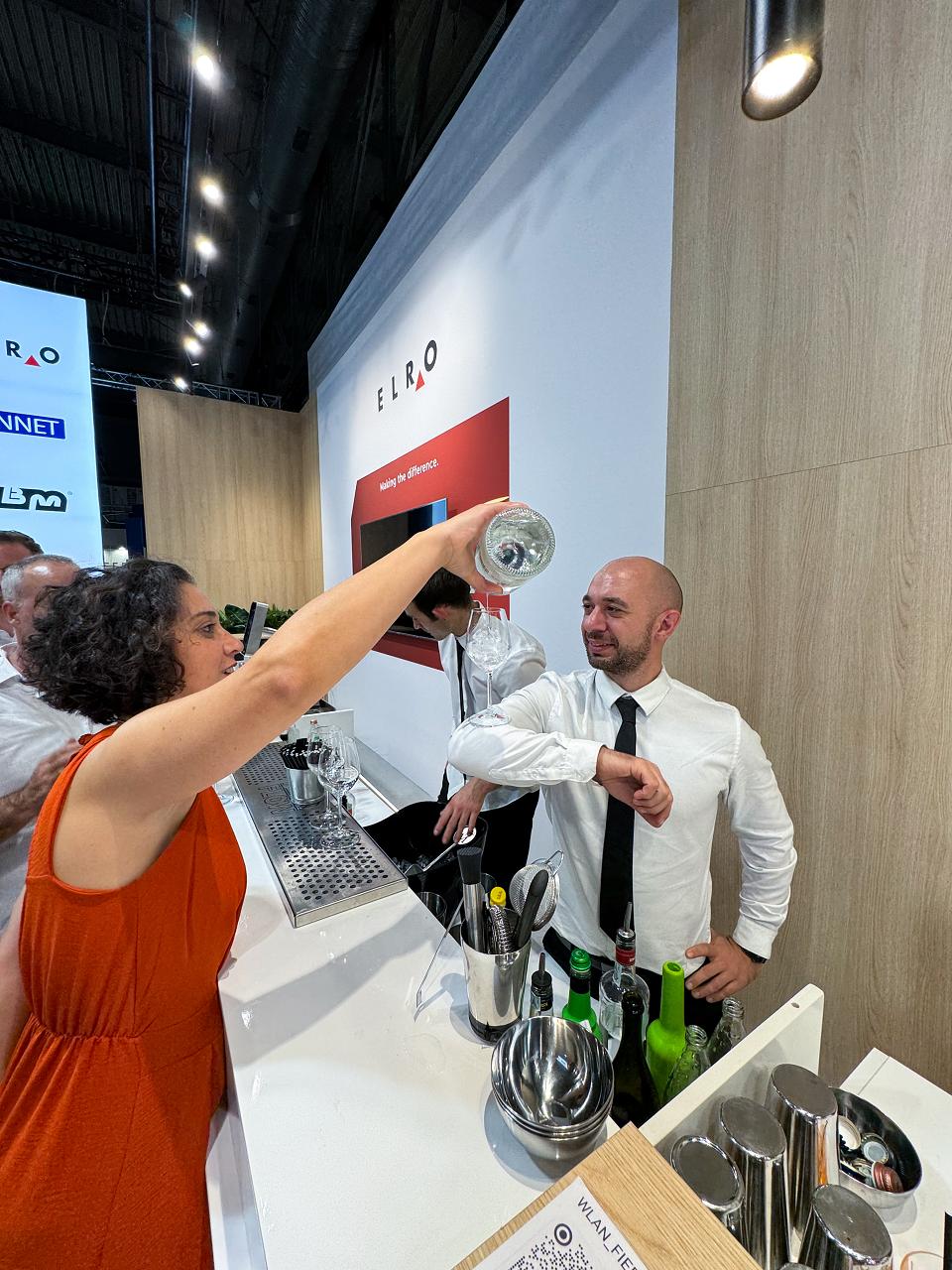 Barman Acrobatico by Flair Flow