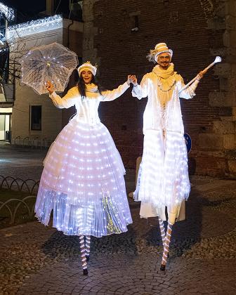 Duo: Niños Salvajes 