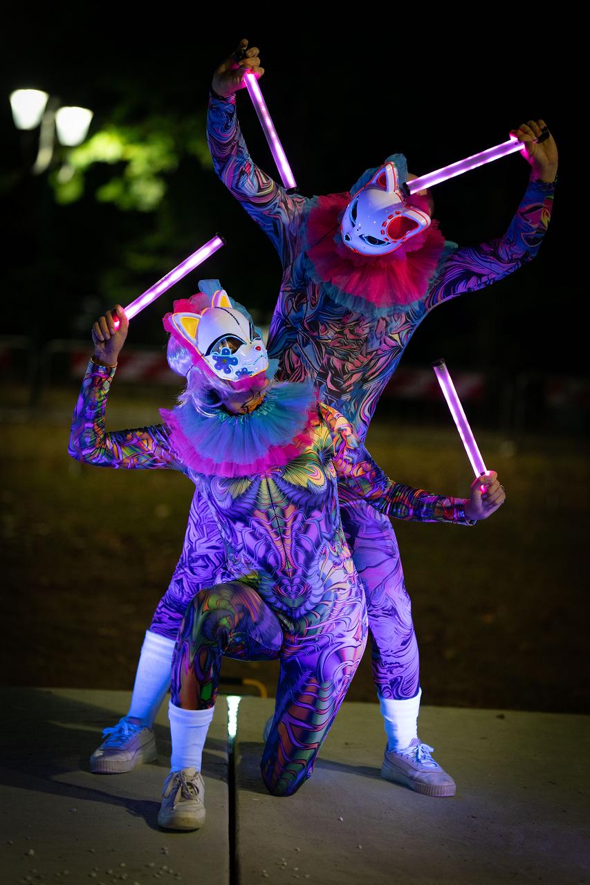 Duo: Niños Salvajes 