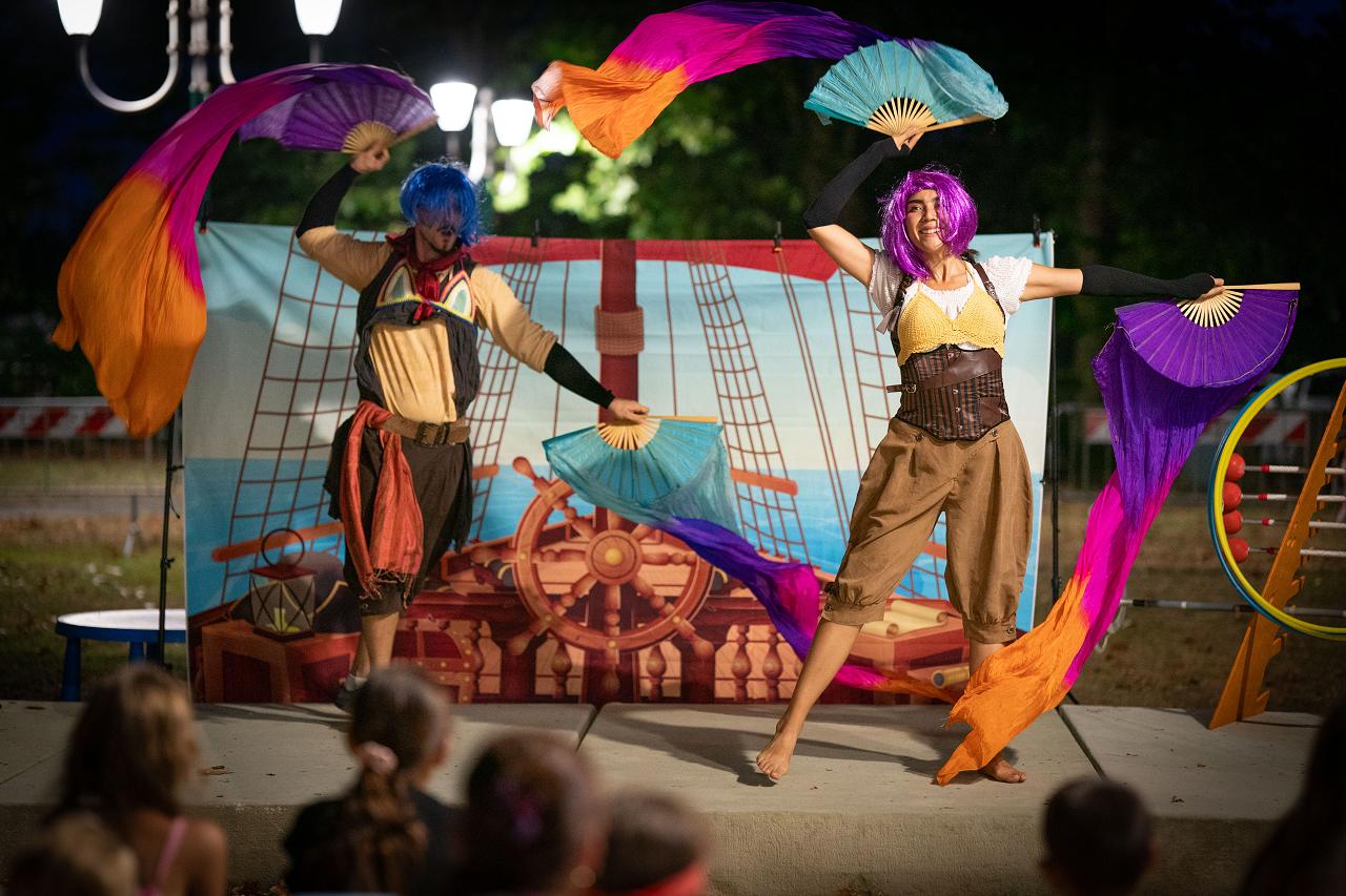 Duo: Niños Salvajes 