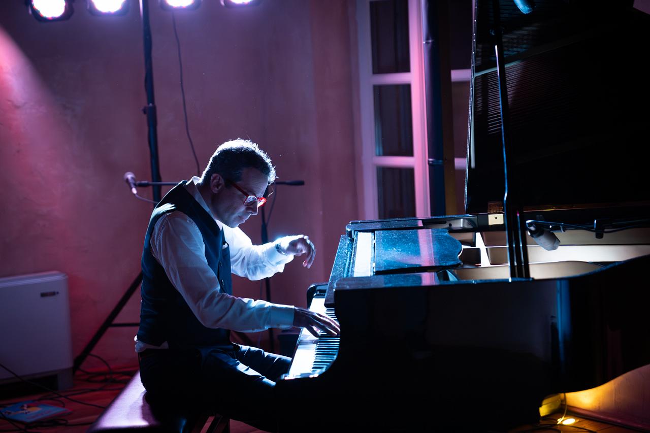 Paolo Buzzi - Pop & Emotional pianist