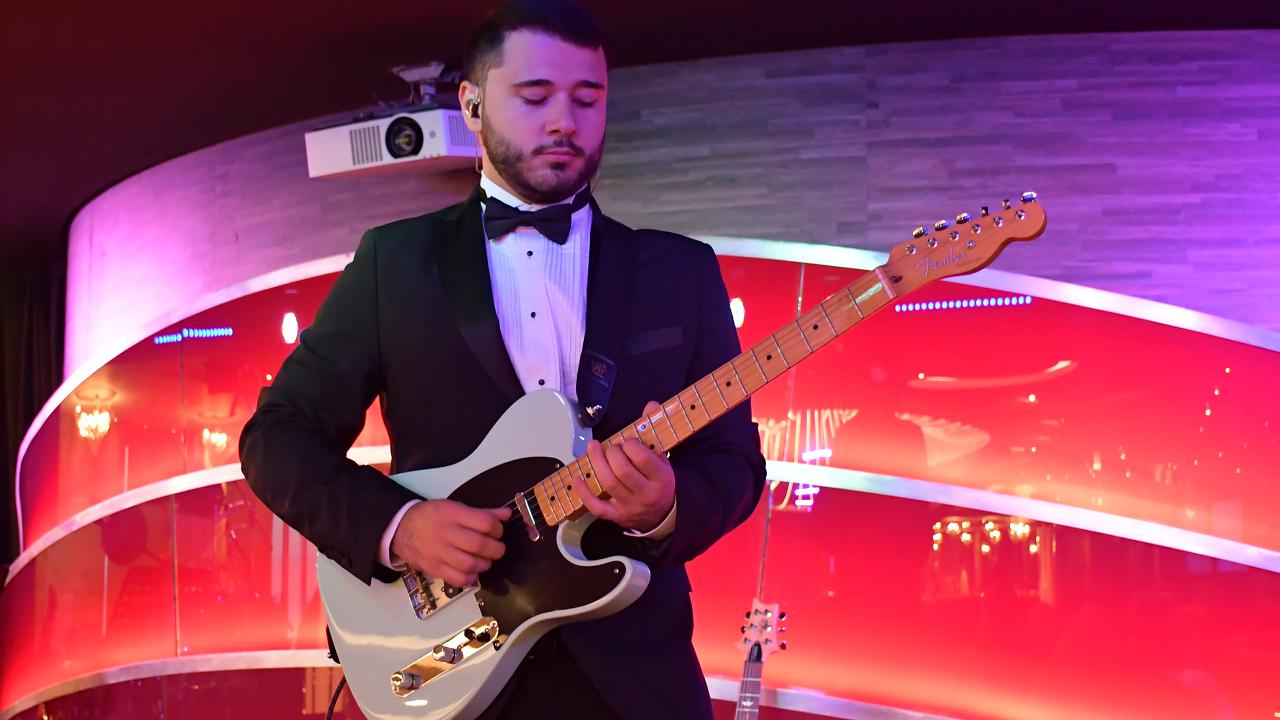 EYELIGHTS PARTY BAND