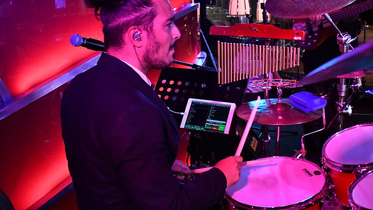 EYELIGHTS PARTY BAND