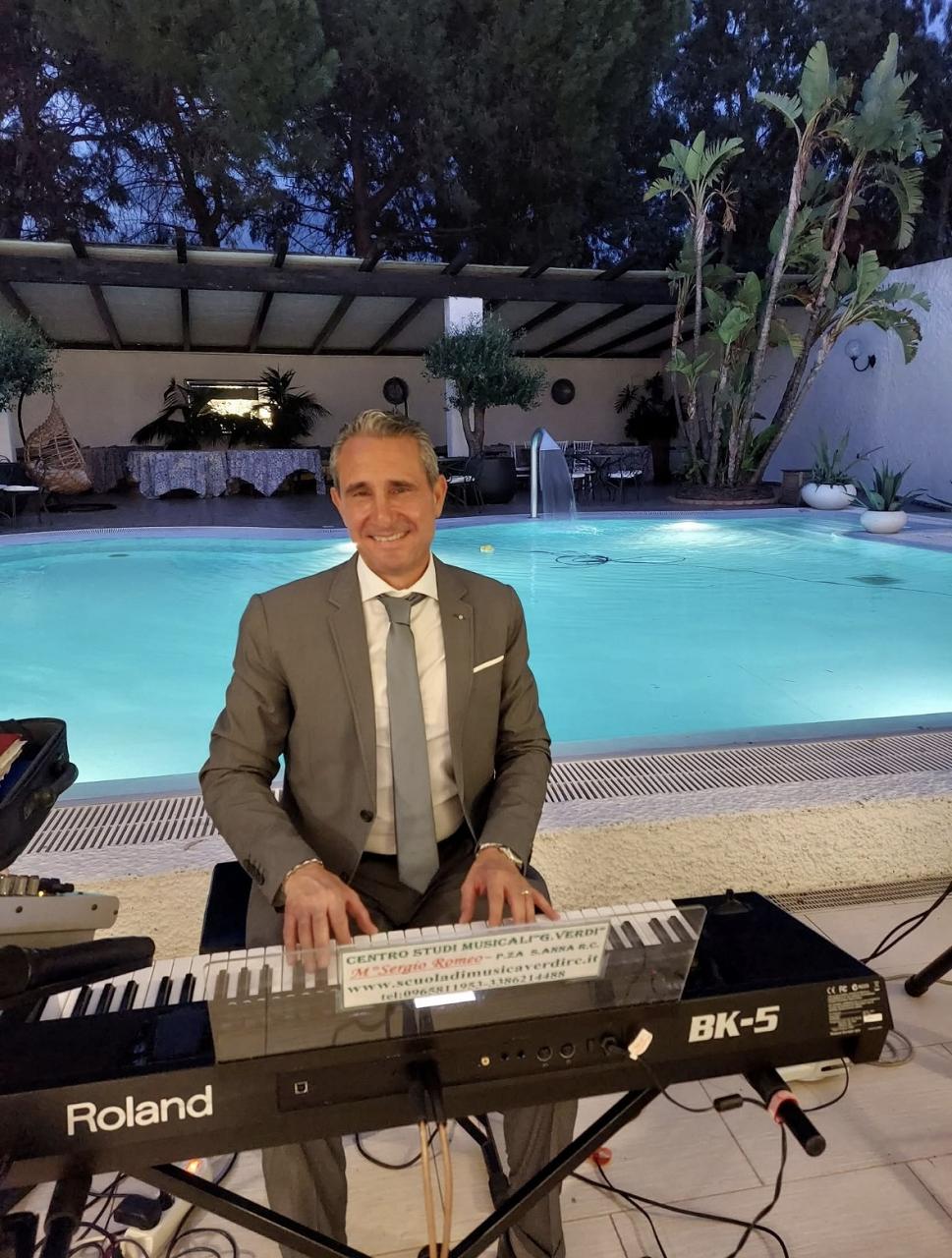 Mº  Sergio Romeo pianista