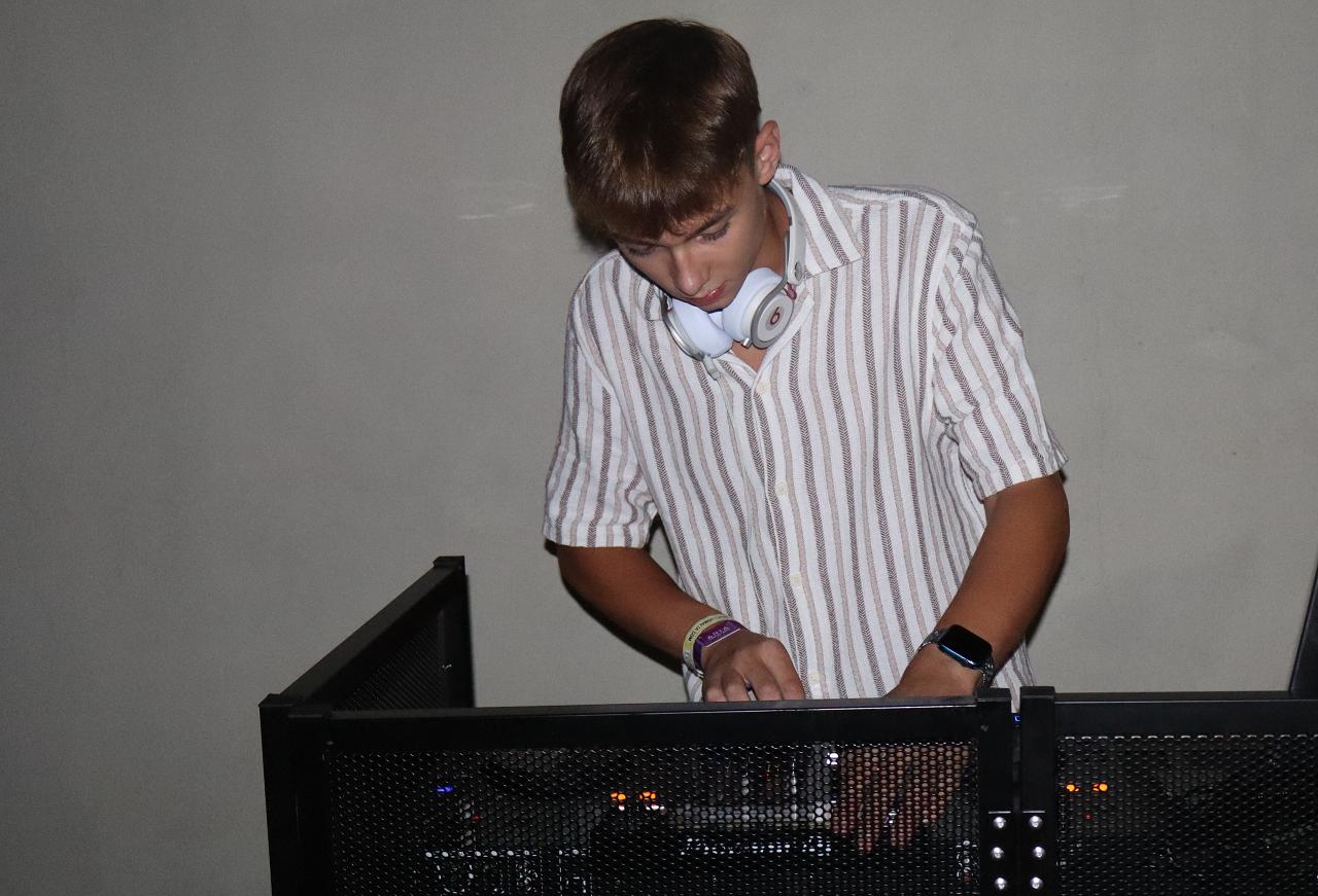 HEXE DJ