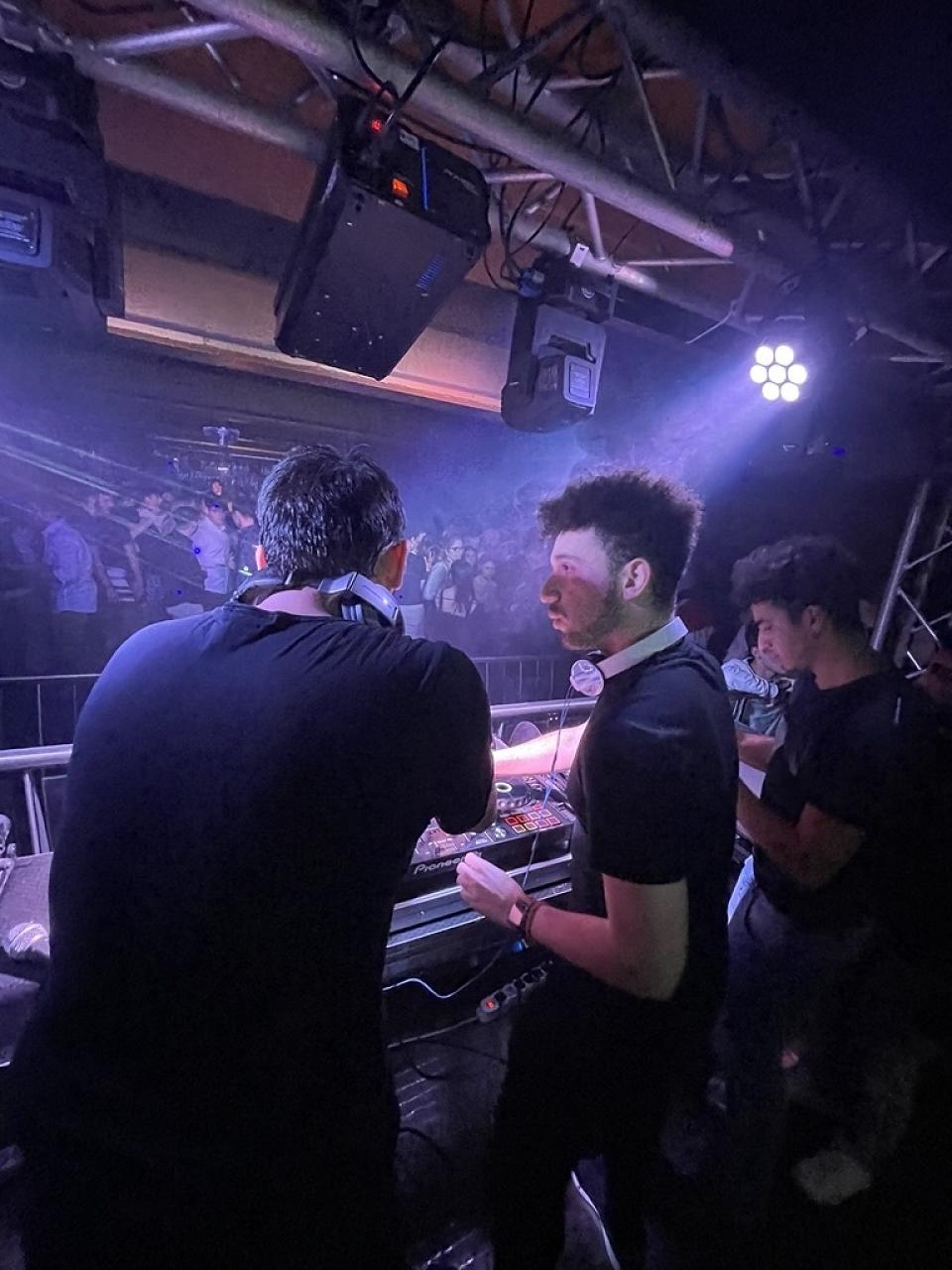 Kama DeeJay