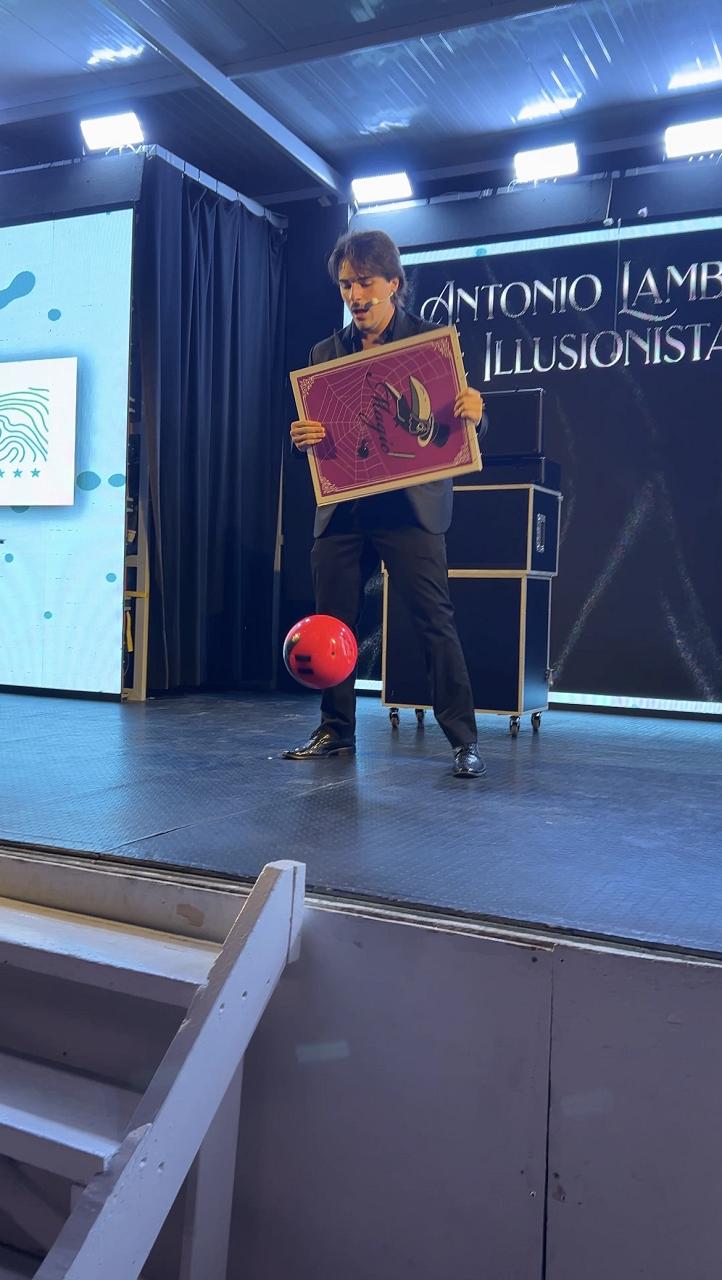 Antonio Lamberti Illusionista & Ipnotista