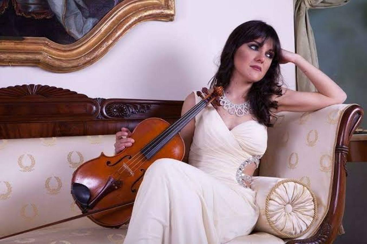 Giulia Violist 
