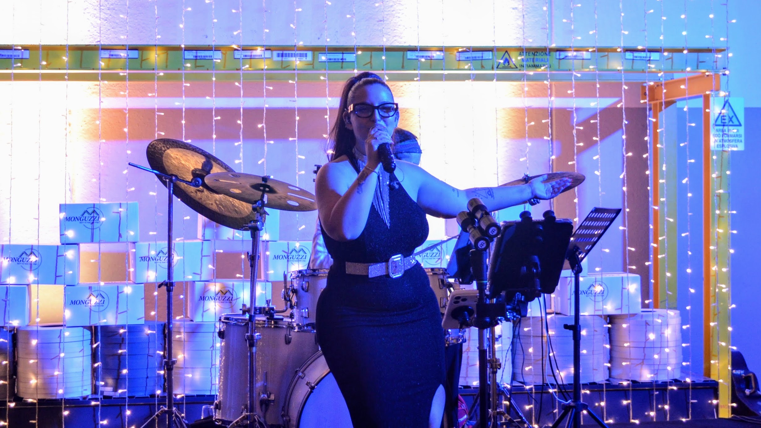 EYELIGHTS PARTY BAND