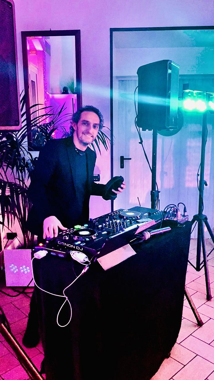 Renato Tammi - DJ, Sax & Live Music