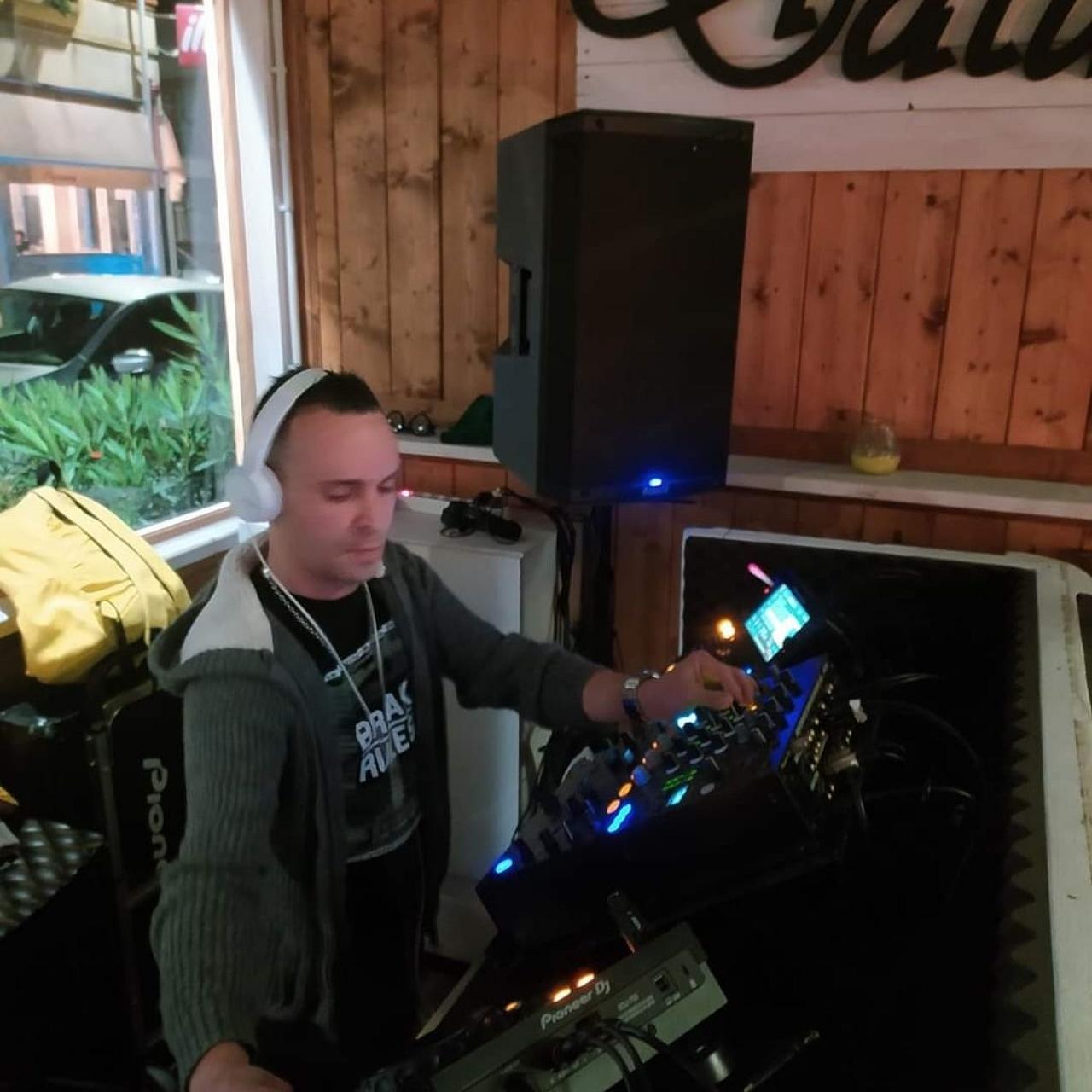 Sauer dj