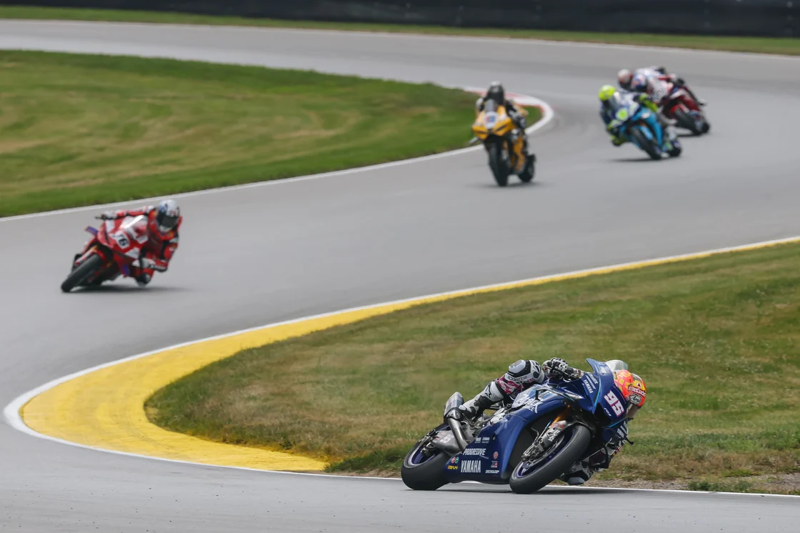 MotoAmerica: SDK Leads Quad Lock Superbike Field Into Triple-Header At VIR 1 Motoamerica: Sdk Leads Quad Lock Superbike Field Into Triple-Header At Vir