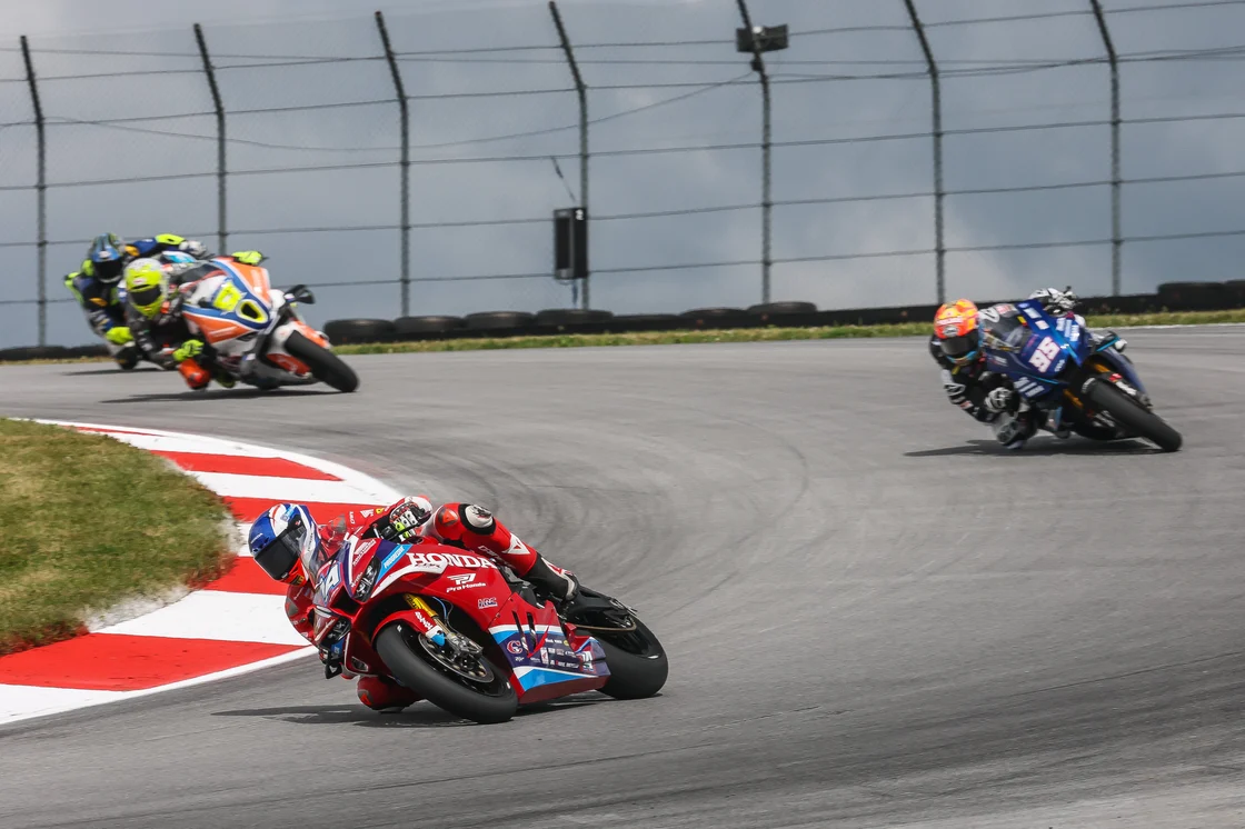 MotoAmerica: SDK Leads Quad Lock Superbike Field Into Triple-Header At VIR 4 Motoamerica: Sdk Leads Quad Lock Superbike Field Into Triple-Header At Vir