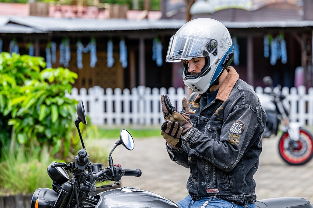 Sena Launches Apex And Apex Plus