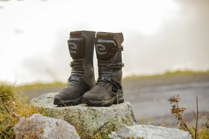 Eleveit X Land Adventure E-Dry boots