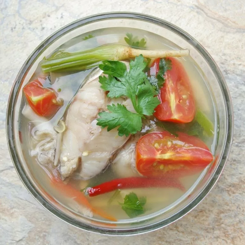 Canh chua nấu cá