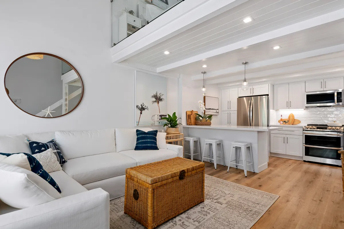 The Rise of the Flexible Stay: Mid-Term Rentals US vs Europe