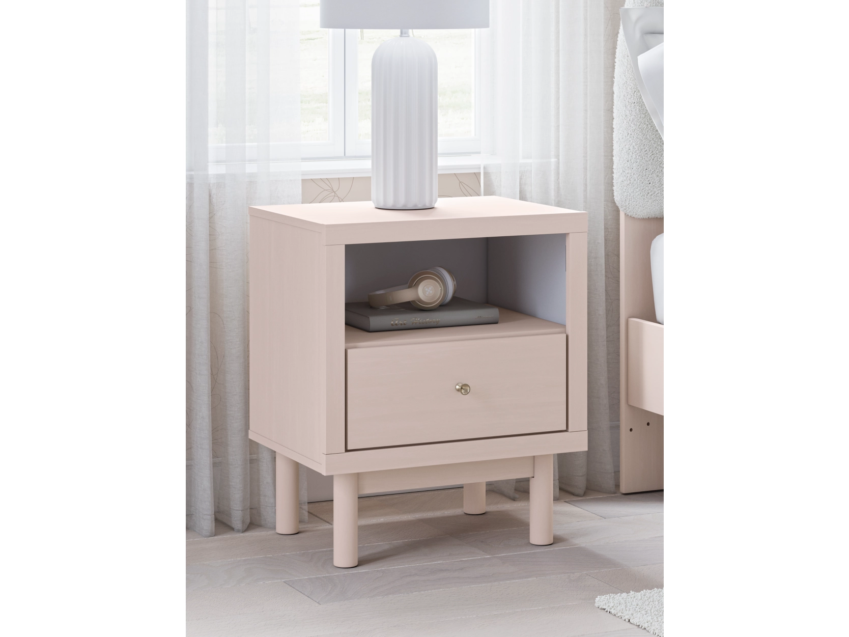 Wistenpine 21" 1 Drawer Charging Nightstand by Ashley Furniture