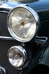 Image showing Retro car lights