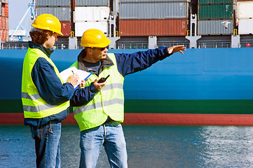 Image showing Dockers at work