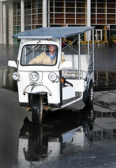 Image showing Solar powered tuc tuc