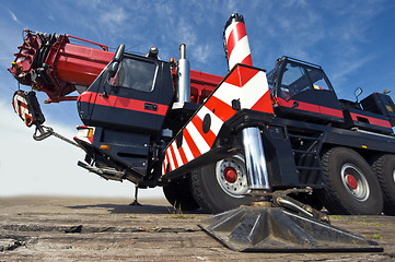 Image showing Mobile crane