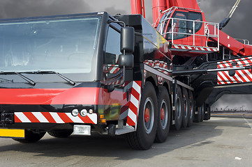 Image showing Huge Mobile crane