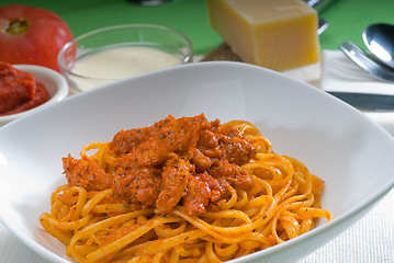 Image showing tomato and chicken pasta