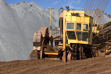 Image showing Wheel digger