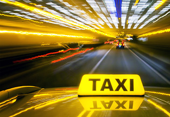 Image showing Taxi at warb speed