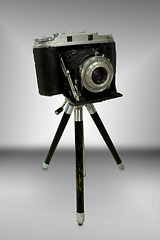 Image showing Retro Camera attached to Tripod