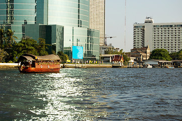 Image showing Floating Diner