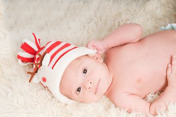 Image showing Newborn baby in chritstmas hat