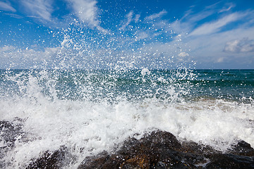 Image showing The waves breaking on a stony beach