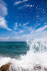 Image showing The waves breaking on a stony beach