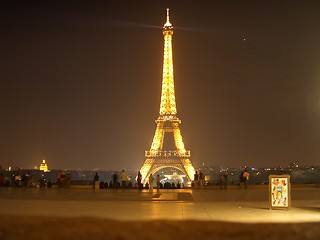 Image showing Eiffel tower Tour at night